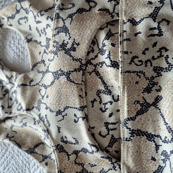 Allfenix Women's Snake Print Sports Bra Size S - Picture 6 of 6